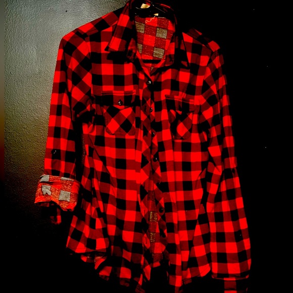 Red & Black Flannel Button Down Shirt - Picture 1 of 1
